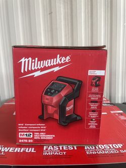 Milwaukee M12 12-Volt Lithium-Ion Cordless Electric Portable Inflator (Tool-Only)