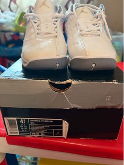 Jordan Youth Size: 4.5 Team Low