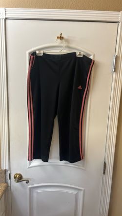 XL Adidas short pants