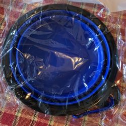 New Collapsing Dog Water/ Food Bowl W/ Carrying Clip