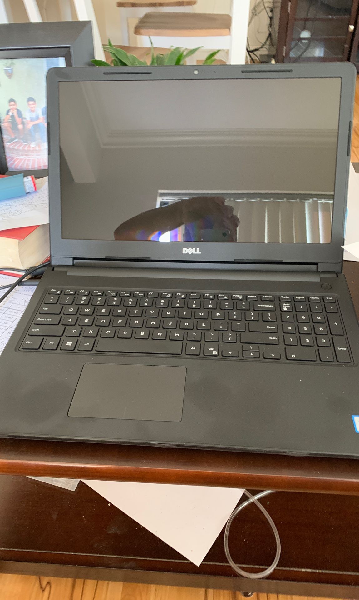 Few days old Dell Inspiron 15,, 3000 series, 3567, blacklaptop 15.6 in screen,