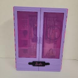 Barbie Closet 