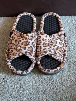 Cheetah velcro slippers, unused