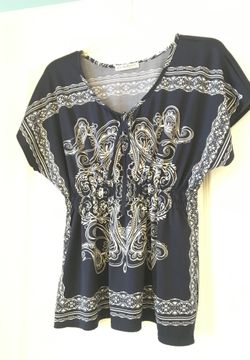 Women’s medium top