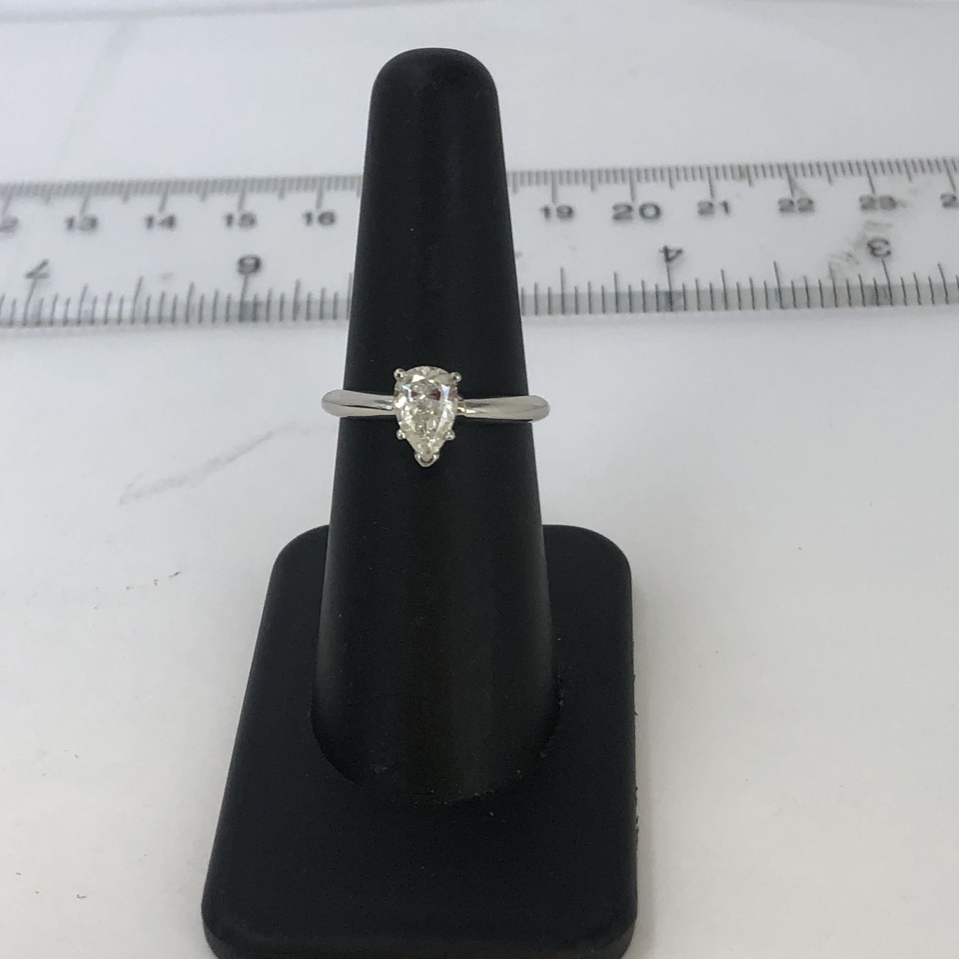 14k White Gold Gia Certified Pear Shaped Diamond Ring 