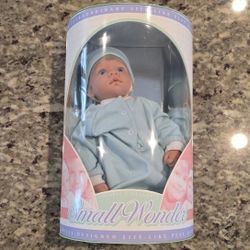 1999 Lee Middleton Small Wonders Doll