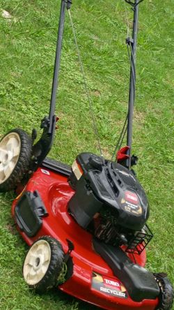 675 toro 190 cc  self propelled works   perfect