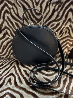 Round Purse