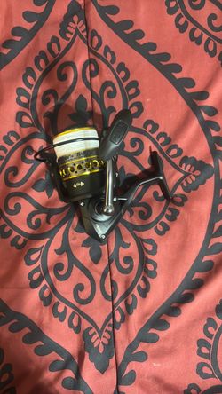 PENN Battle II 4000 Spinning Fishing Reel
