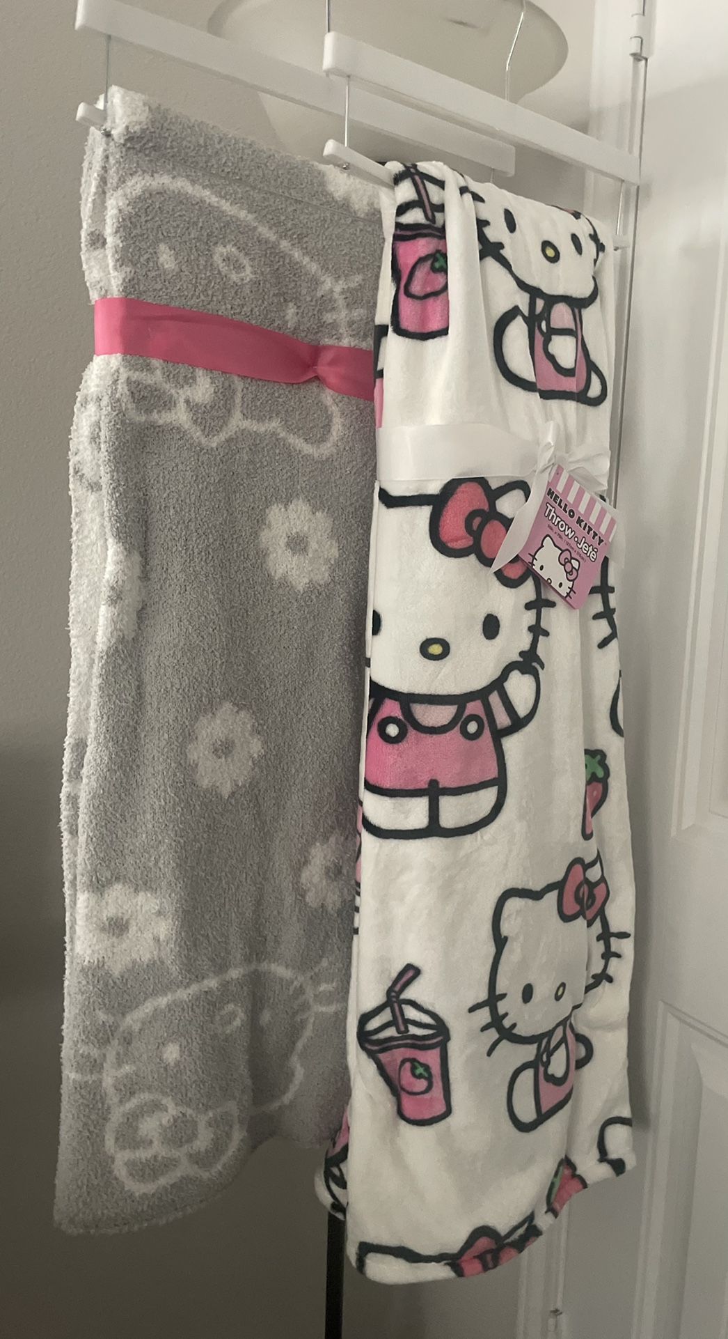 Hello Kitty Blanket