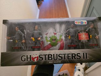 Ghostbuster toys r us figures
