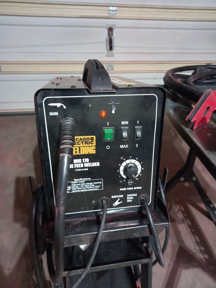 Chicago Electric MIG 170 Wire Feed Welder With Extras for Sale in Santa