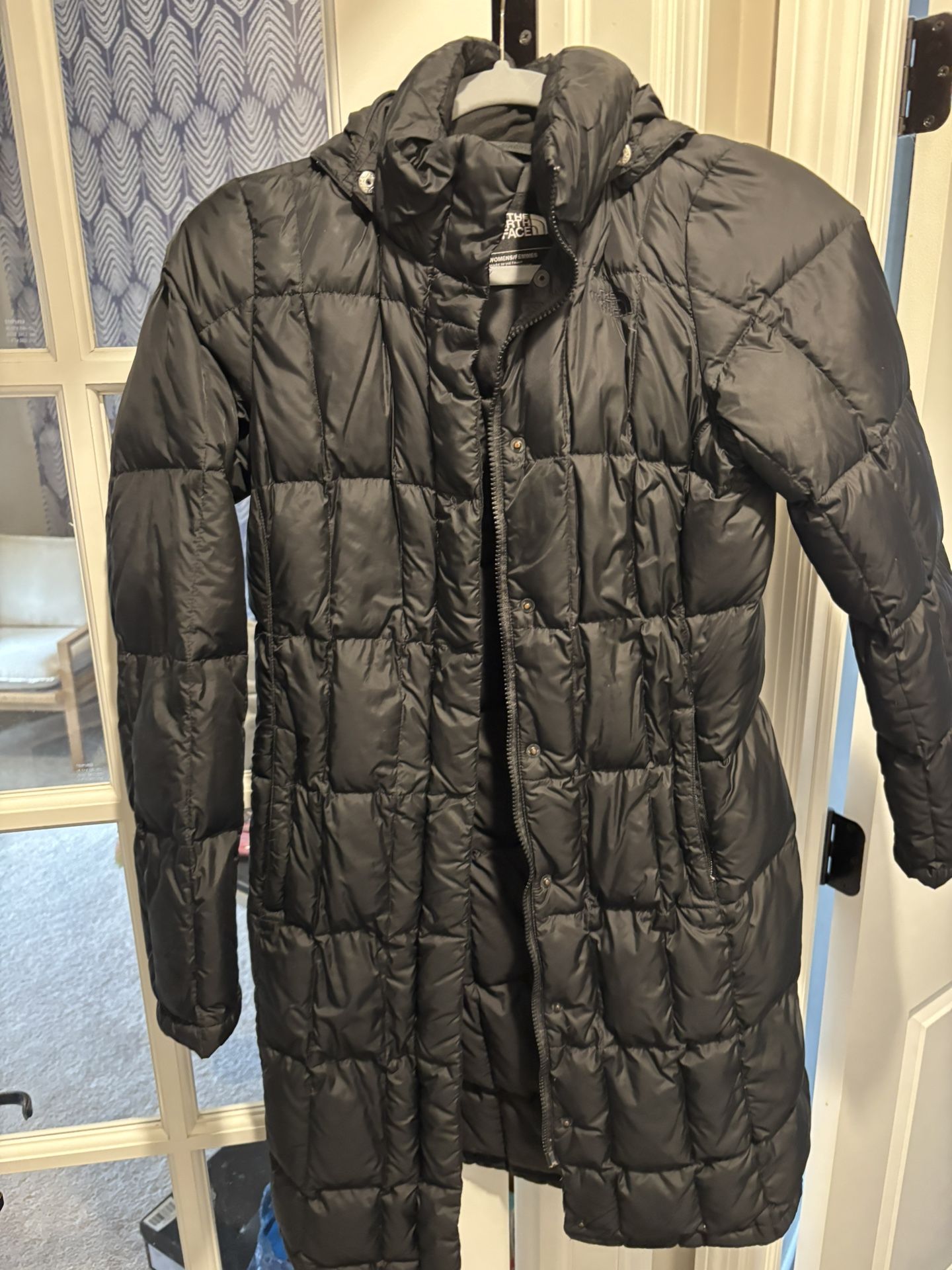 North Face Puff Jacket With Hoody Black Xs Women’s 