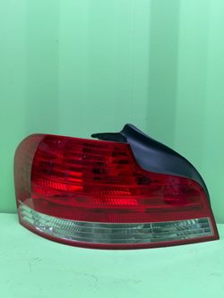 2008 2009 2010 2011 BMW  128i 135i Left Driver Side Tail Light OEM