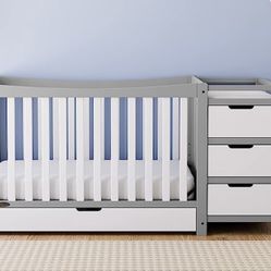 Graco Remi 4-In-1 Convertible Crib &  Changer