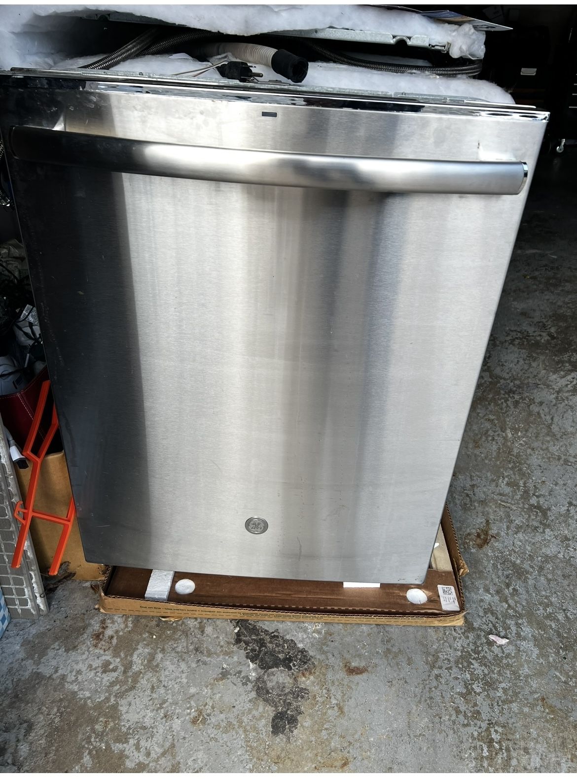 GE DISHWASHER Stainless steel