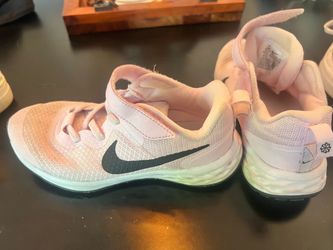 Nike Kids Pink Sneakers with Velcro Strap