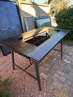 Vine table