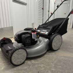 Murray 21 in. 140 cc Briggs and Stratton Walk Behind Gas Push Lawn Mower with Height Adjustment and with Mulch Bag
