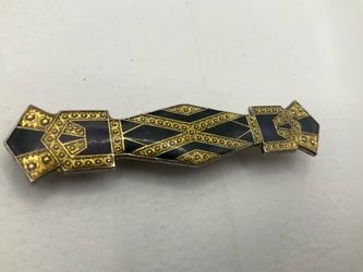 Brooch pin