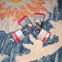 New Craftsman Padlocks.4 Locks 3 Keys.
