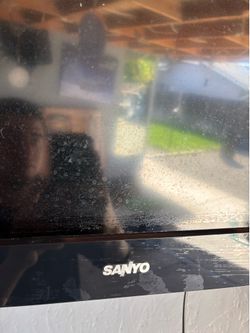 32” TV