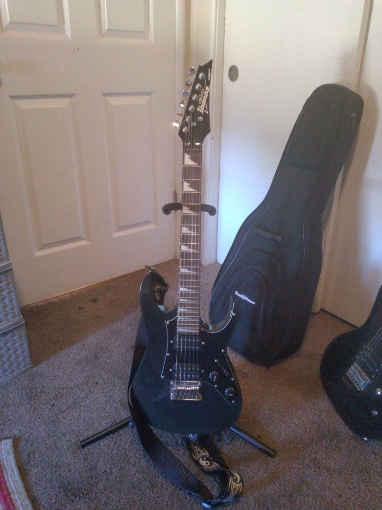 Ibanez Gio Guitar Great Condition.