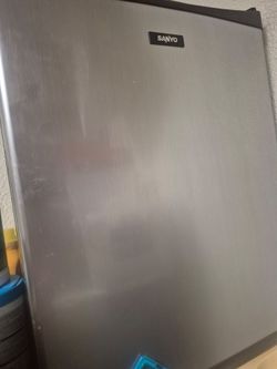 Small refrigerator