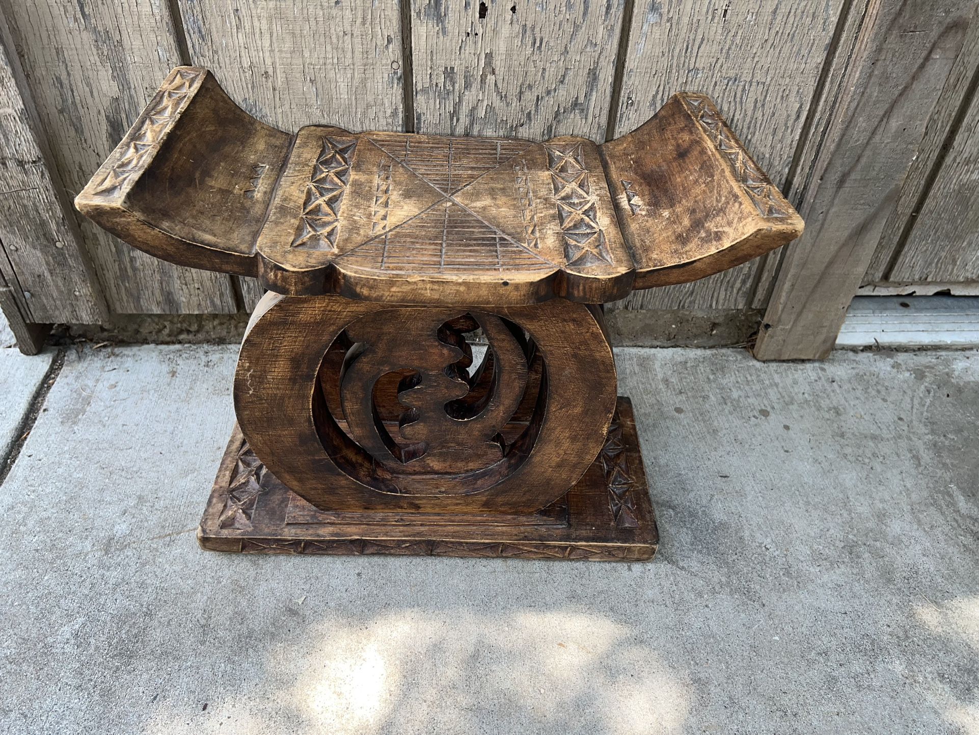 AFRICAN WOODEN STOOL