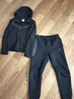 Black Nike Tech Set
