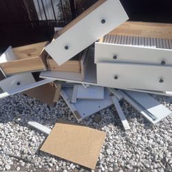 Free Wood Pick Only -Fontana 