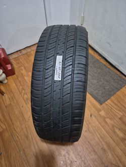 Cooper  235 60 18  107 v