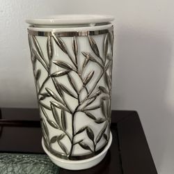 Bath & Body Works Electric Wax Warmer - Only $20!!