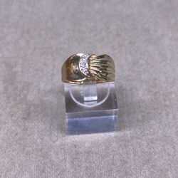 10K Crescent Moon Ring 