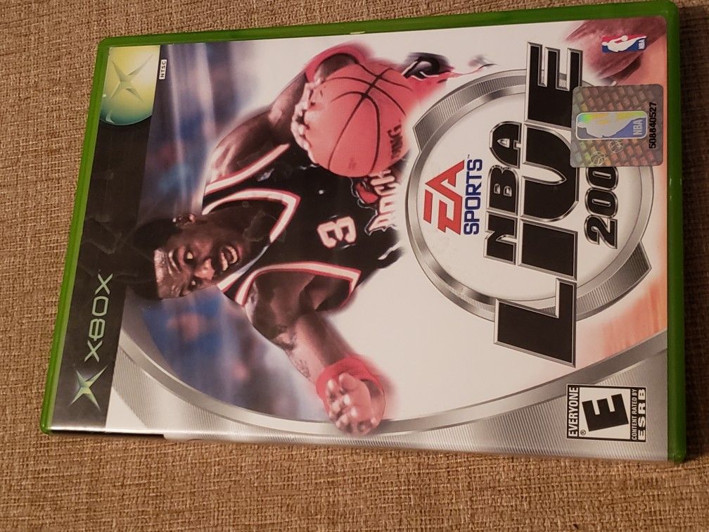 NBA LIVE 2002 - XBOX Game includes the instruction manual