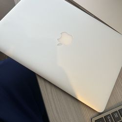 MacBook Air 2017 13in (A1466)
