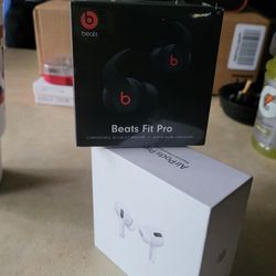 Immaculate "Never Used" AirPods Pro