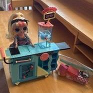 L.O.L. Surprise! OMG to-Go Diner Playset