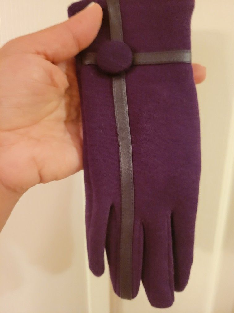 Brand New Womens Gloves With Touch Screen Fingers