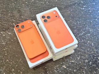 iPhone 17 pro max 2tb 2 orange 1 blue