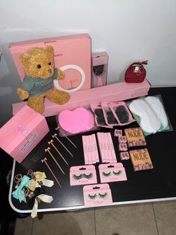 Beautiful Bundle Bag Of Cosmetics !!