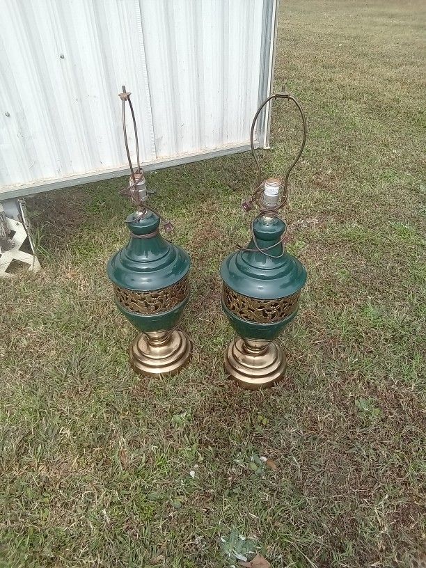 Hunter Green Table Lamps