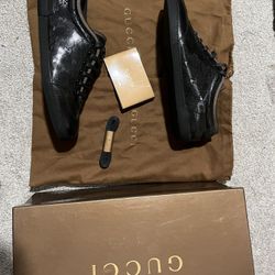 GUCCI SHOE SIZE 6.5/ 400 OR BEST OFFER‼️