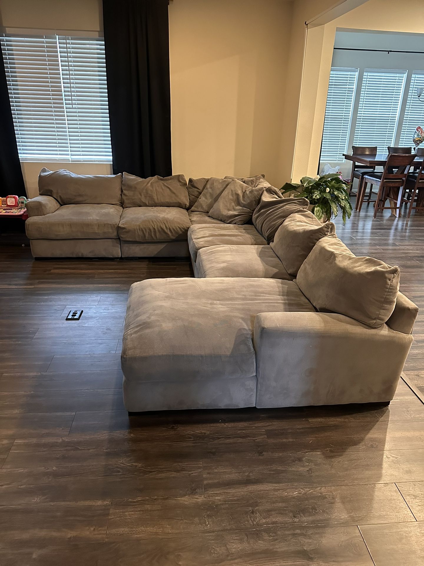 Macys Ryder Sectional 