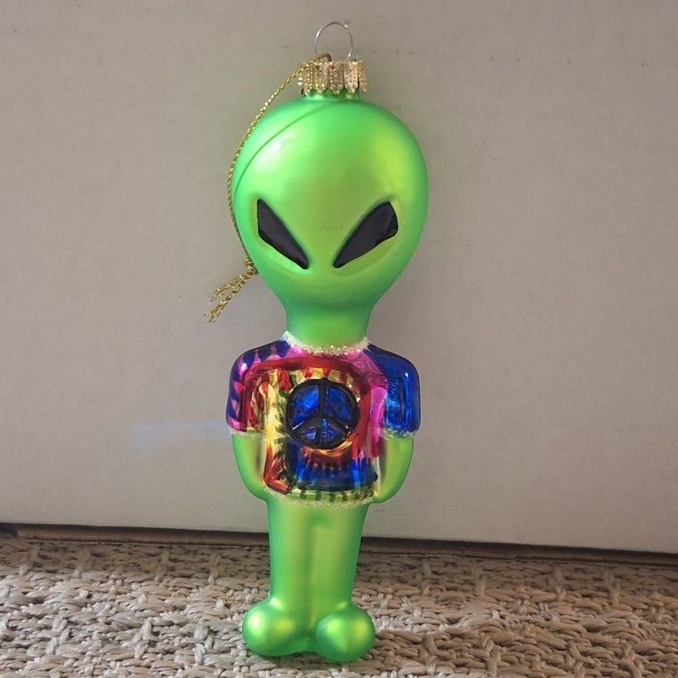 CHRISTMAS BY KREBS ALIEN IN TIE DYE SHIRT ORNAMENT