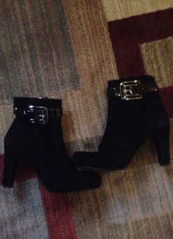 Ladies black boots