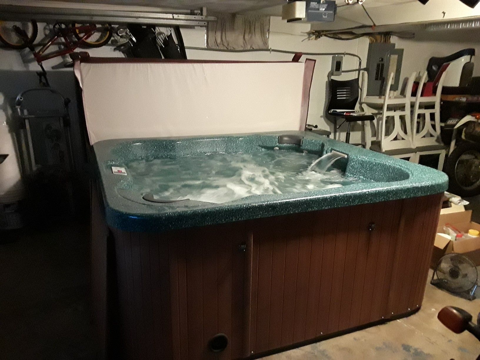 Hawkeye Spa/Hot Tub
