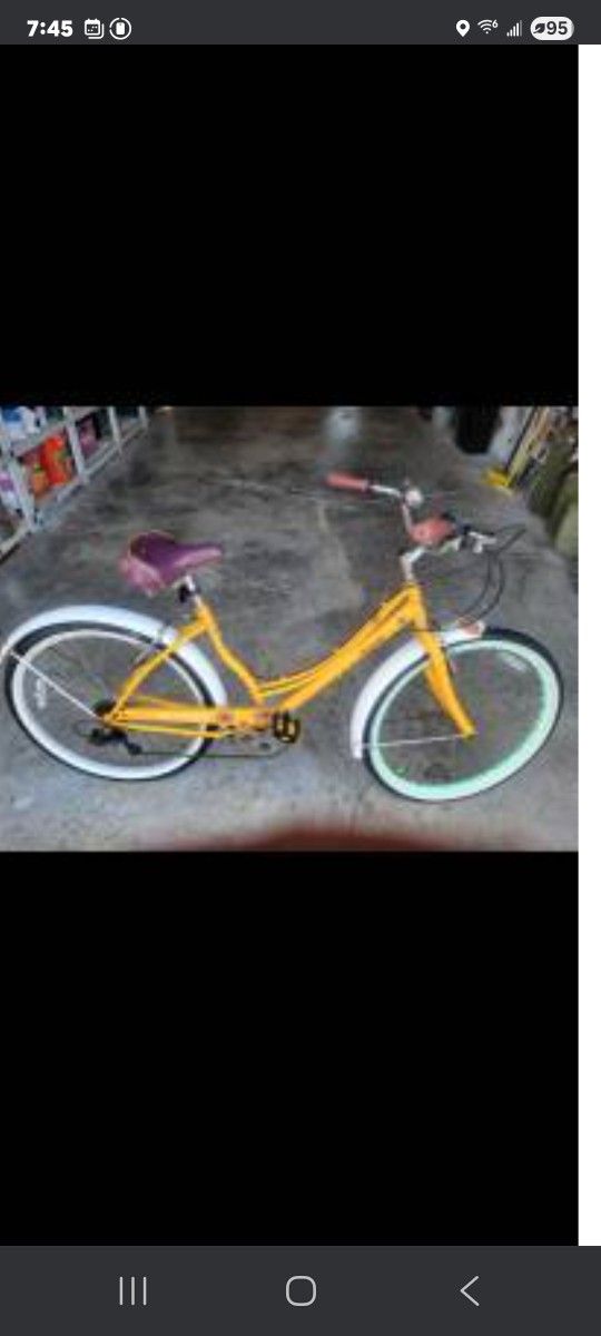 Schwinn Majestic ladies cruiser