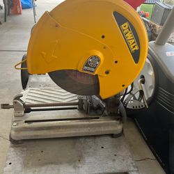 Dewalt Saw