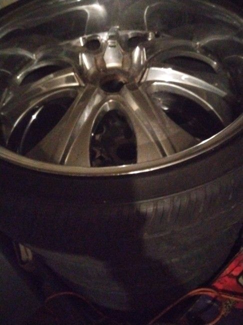 "26" Rims With Tire